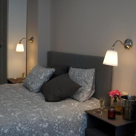 Les Petits Nids De Nina 2 Apartman Fosses-La-Ville Kültér fotó