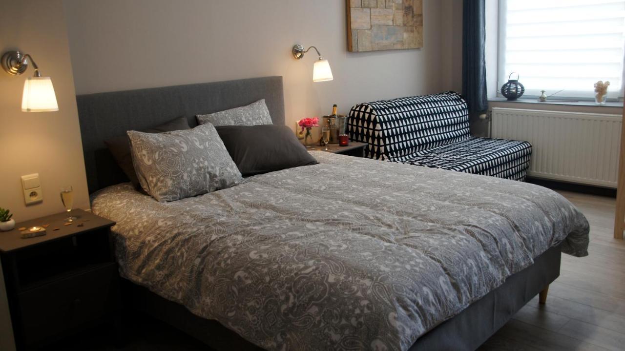 Les Petits Nids De Nina 2 Apartman Fosses-La-Ville Kültér fotó