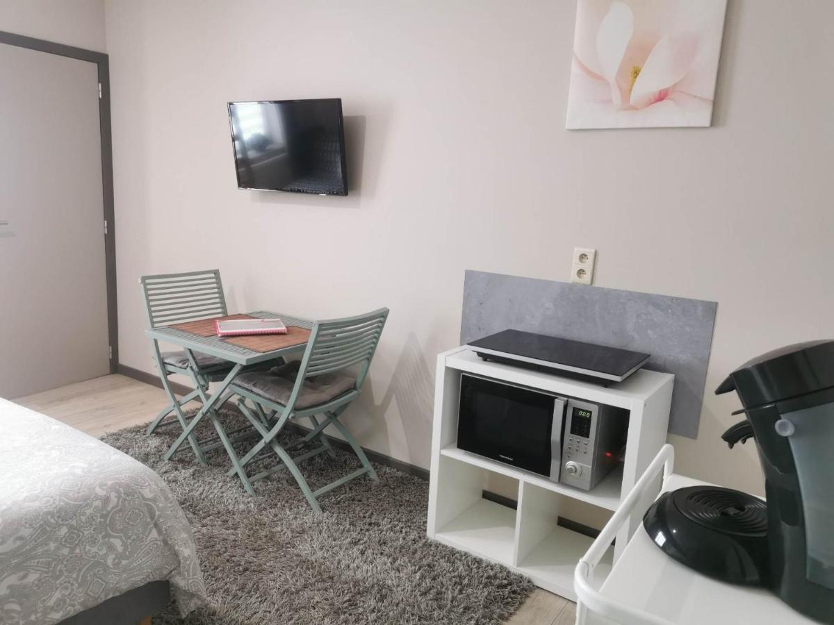 Les Petits Nids De Nina 2 Apartman Fosses-La-Ville Kültér fotó